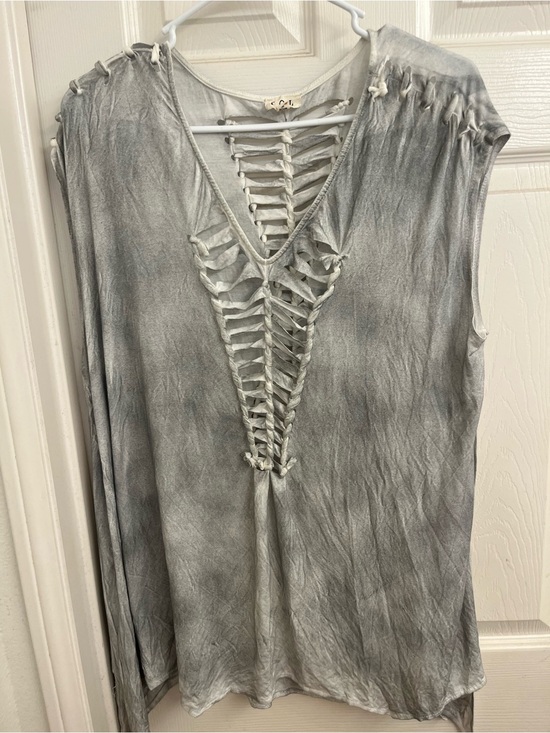 POL Tops - Pol Handmade Distressed Lace-Up Tank Top - Gray